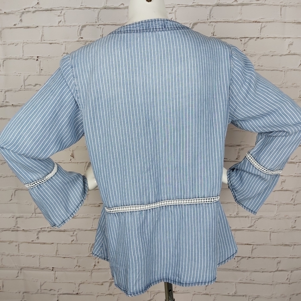 Fourteenth PLACE Striped Blouse - Picture 6 of 9